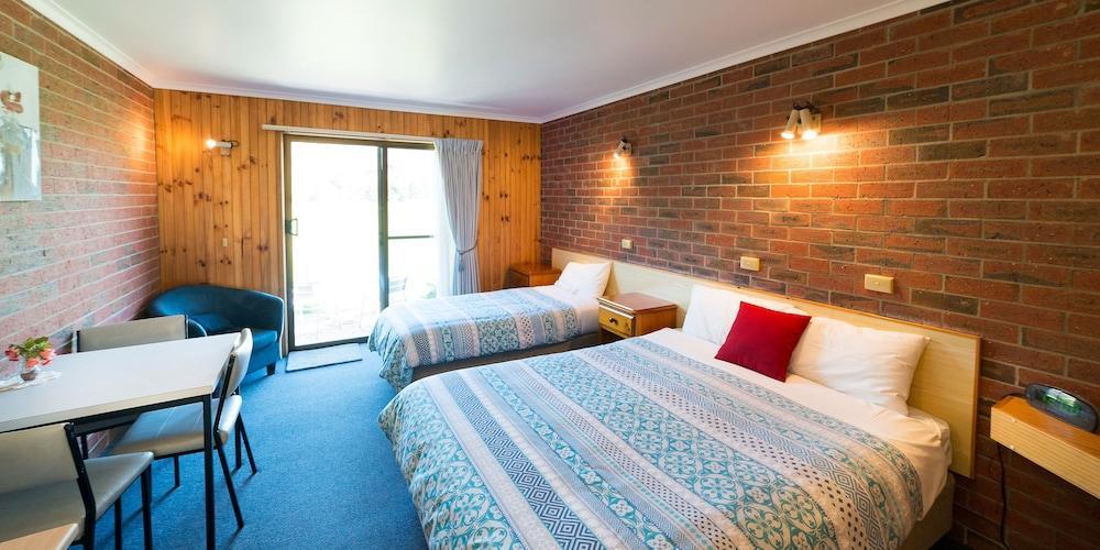 คคูคาเบอร์รา มอเตอร์ลอดจ์ Motel ฮอลส์แกป ภายนอก รูปภาพ