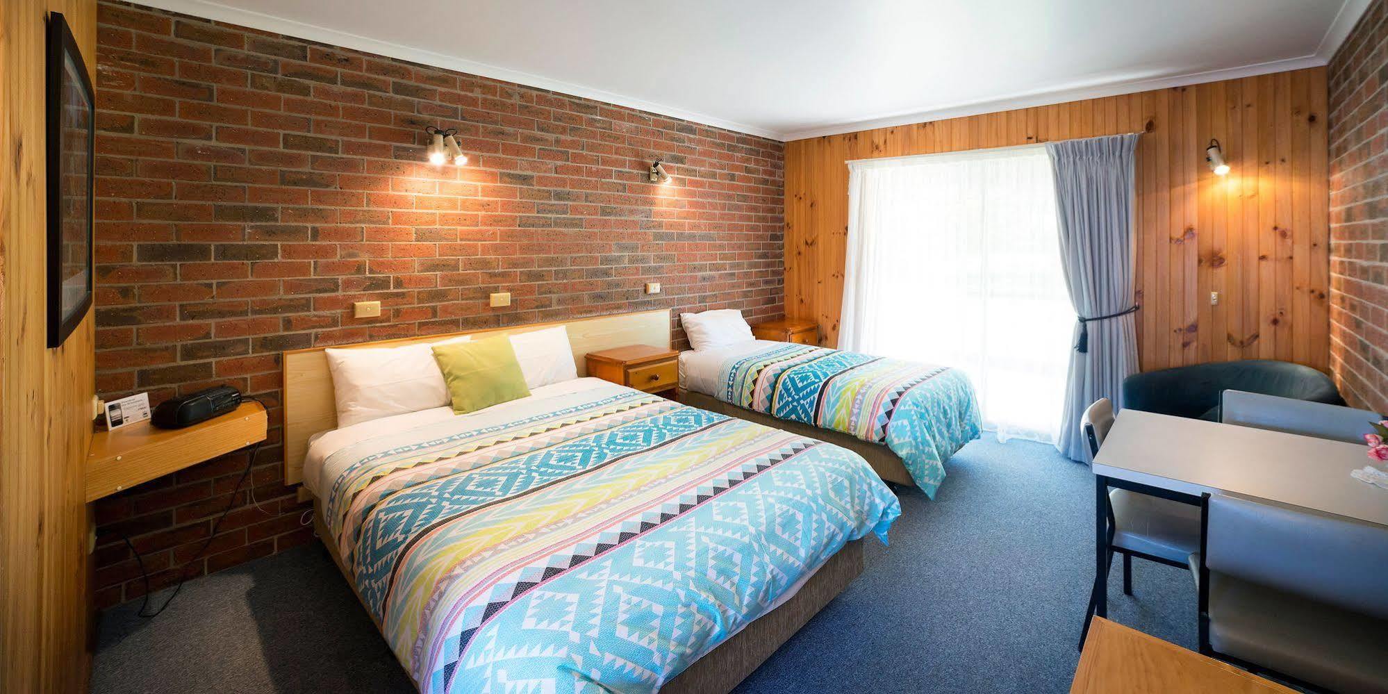 คคูคาเบอร์รา มอเตอร์ลอดจ์ Motel ฮอลส์แกป ภายนอก รูปภาพ