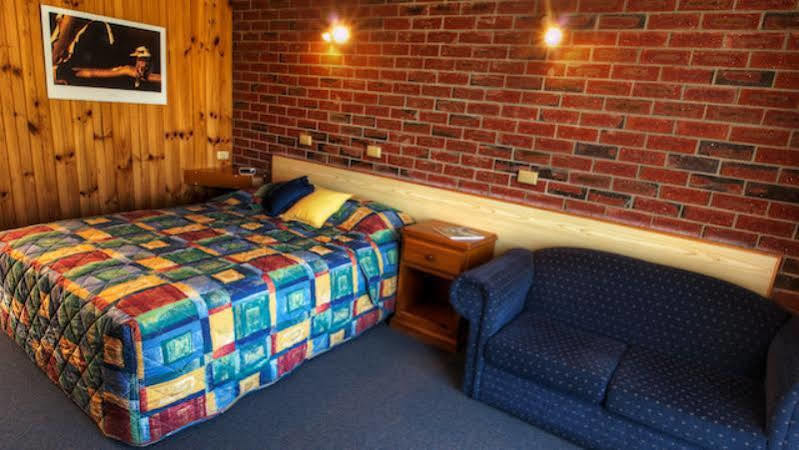 คคูคาเบอร์รา มอเตอร์ลอดจ์ Motel ฮอลส์แกป ภายนอก รูปภาพ